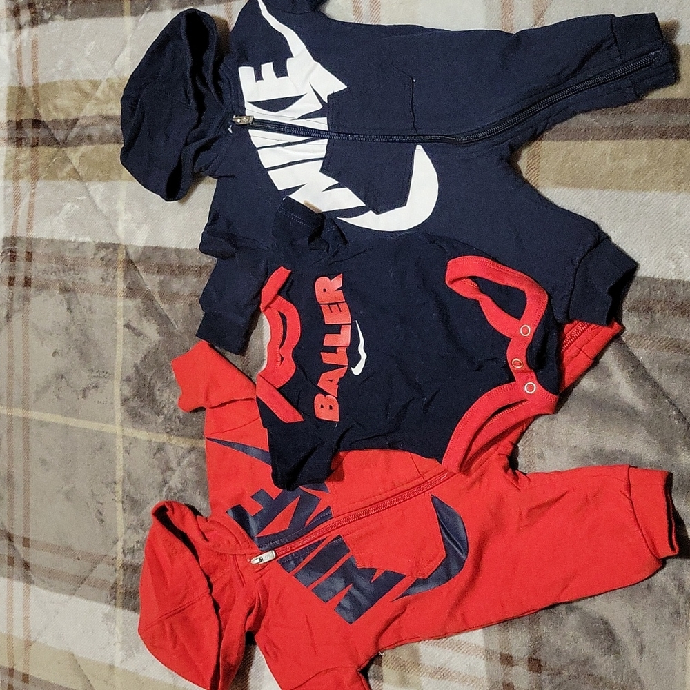 Nike Boy's One Piece Bundle (Three pieces)